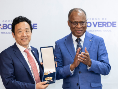Cabo Verde awards country’s highest honour to FAO